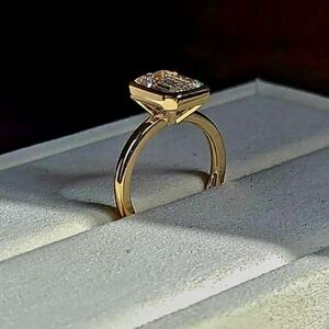 Solid 14k gold 2.7ct F VS1 lab emerald cut diamond ring